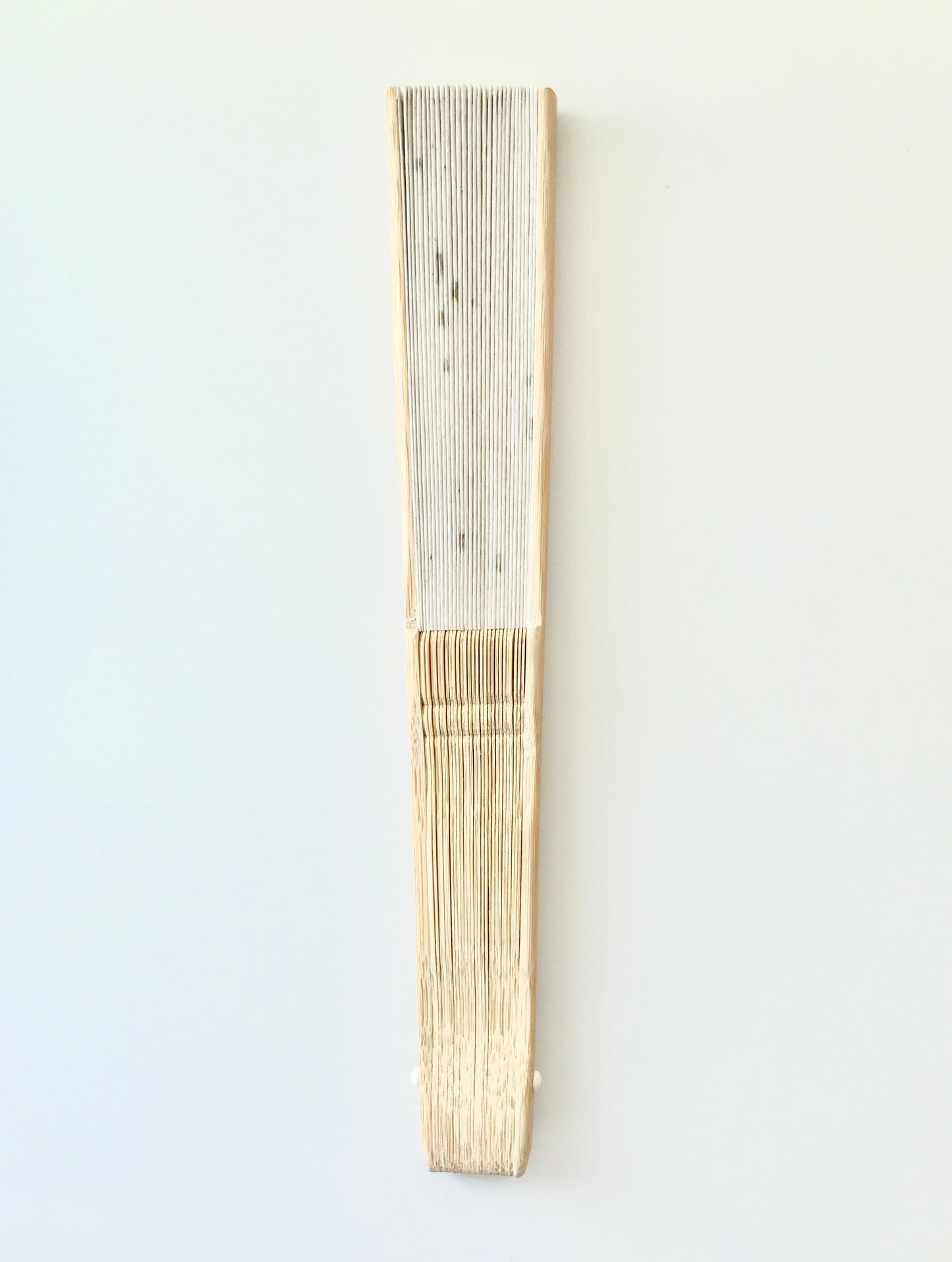Abanico japonés Kyosen x MUSUHI, calado de hoja (oro y plata) #KS-19